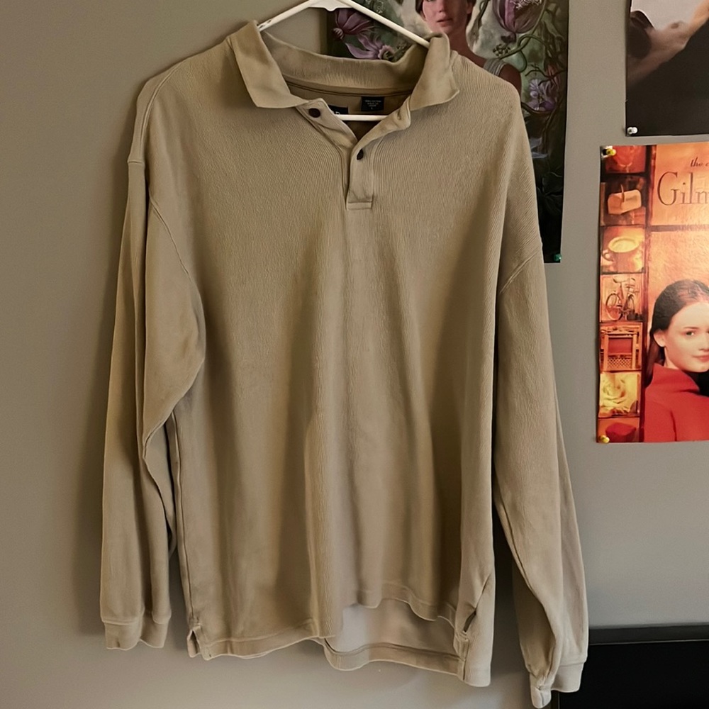 Long sleeve collared shirt